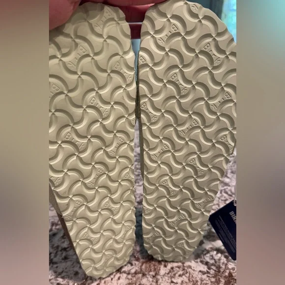 Birkenstock Sandals π - Picture 12 of 14